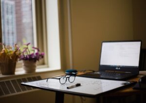 Read more about the article Dodatkowe badania okulistyczne pracownika zależą od decyzji lekarza medycyny pracy